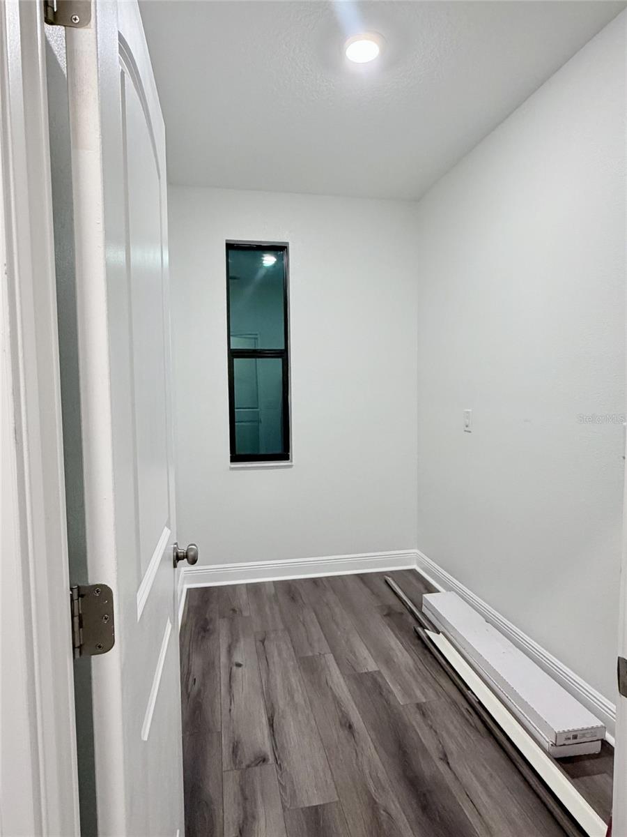 LAKESIDE PH 6 - Residential