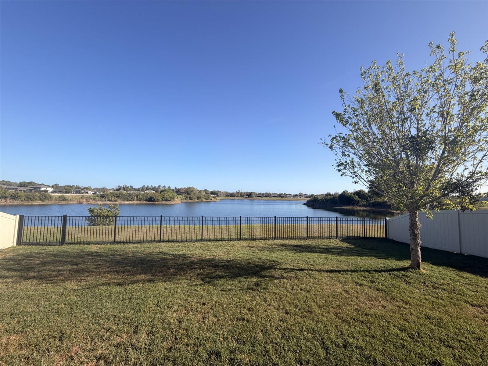 LAKESIDE PH 6 - Residential