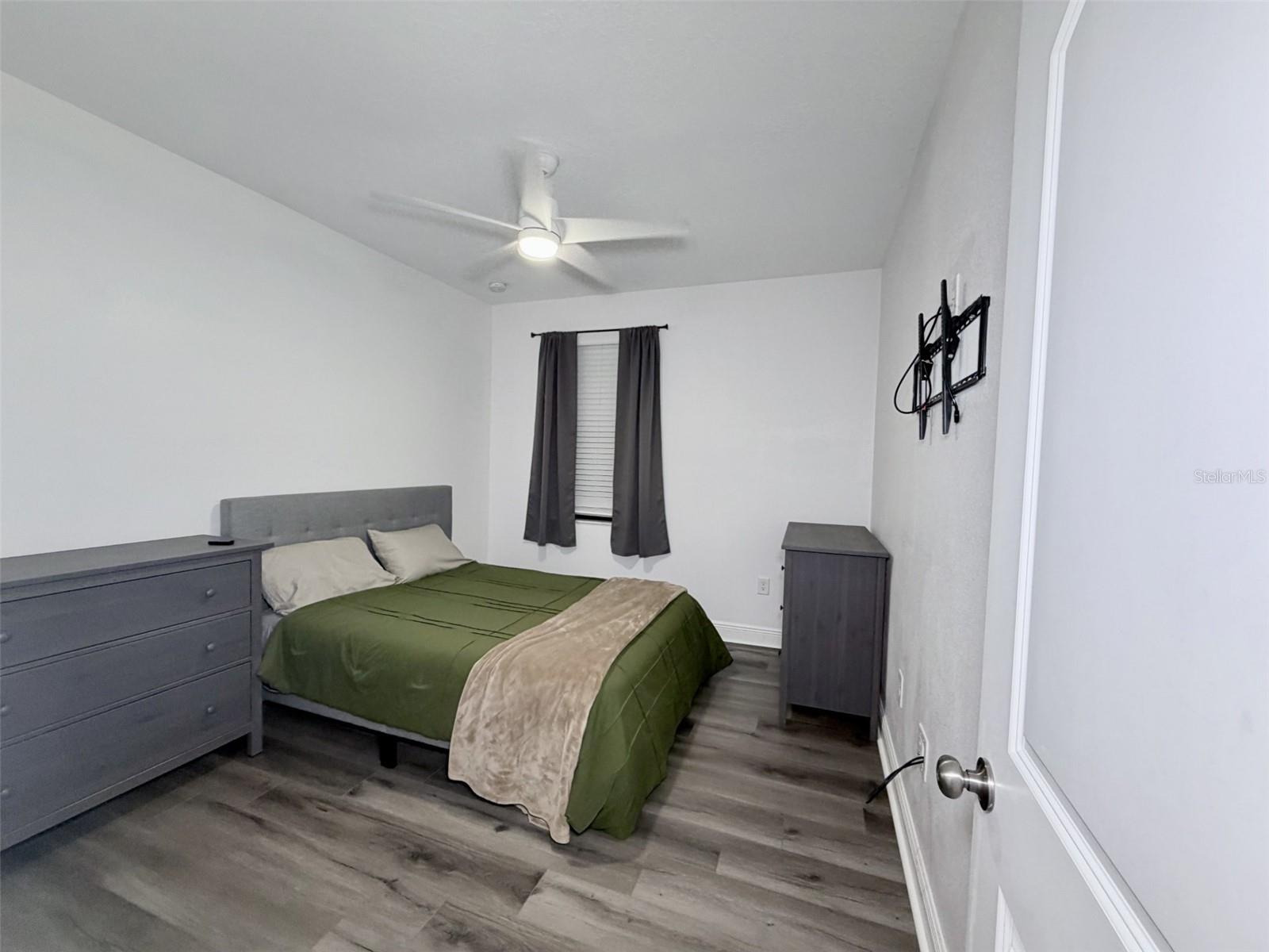 LAKESIDE PH 6 - Residential