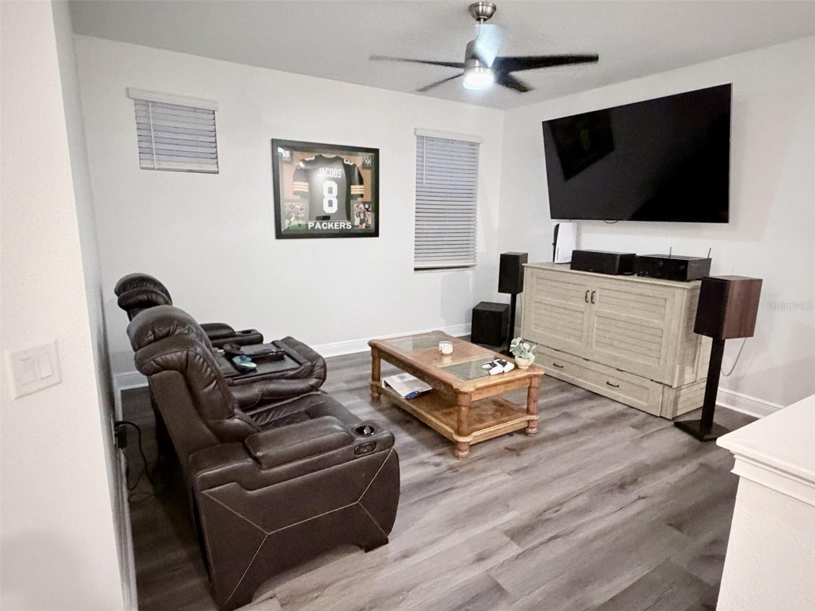 LAKESIDE PH 6 - Residential