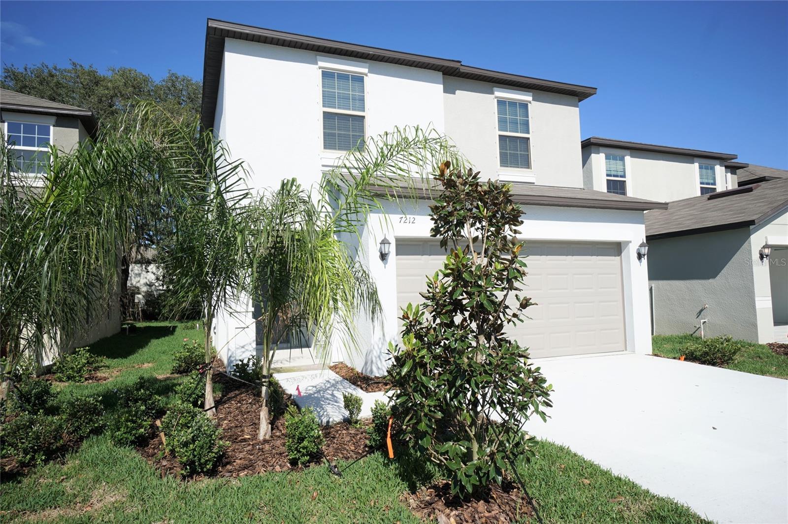 7212 SPRING SNOWFLAKE AVENUE
