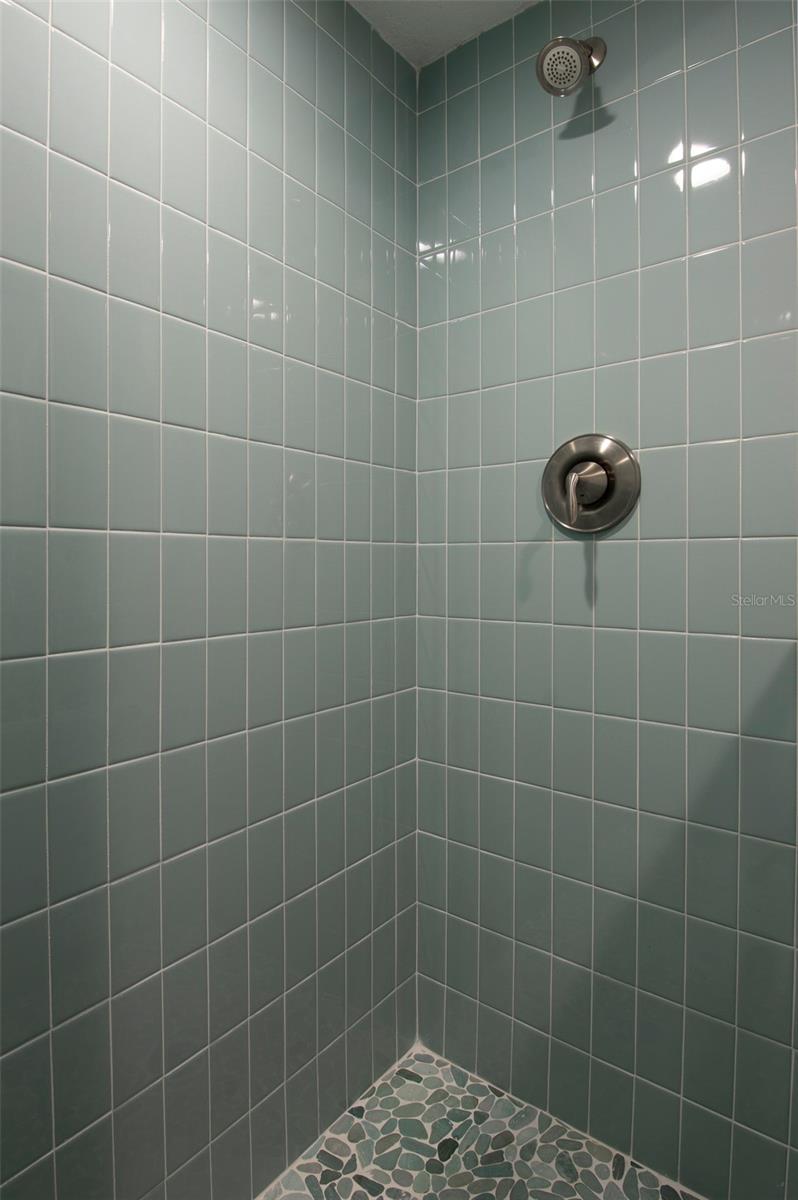 TREASURE ISLAND TENNIS & YACHT CLUB - Residential