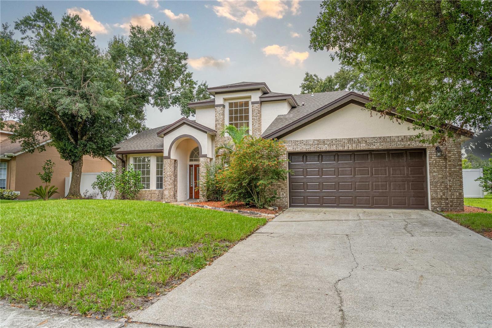 Stunning remodeled pool home in the heart of Oviedo! This move-in ready property has been beautifully updated with a brand-new roof, luxury PVC plank flooring, and a modern kitchen featuring new cabinets, countertops, and stainless steel appliances. Both bathrooms have been tastefully remodeled, and the home glows with new energy-efficient LED lighting.
Enjoy peace of mind with a new water heater, 2022 heat pump, new sliding glass doors, and a new garage door with motor. The garage floor has been freshly coated with epoxy for a polished finish. Step outside to your own private backyard oasis with a sparkling swimming pool, perfect for relaxing or entertaining.
Located in a highly sought-after Oviedo neighborhood with top-rated schools, shopping, dining, and parks just minutes away, this home offers the perfect combination of comfort, style, and convenience.