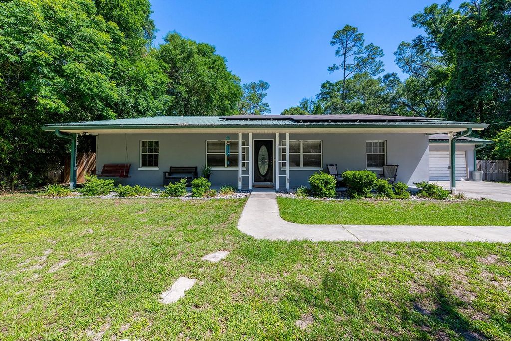 Photo of 917 SW 2nd Avenue, Trenton, FL 32693 (MLS # GC540508)