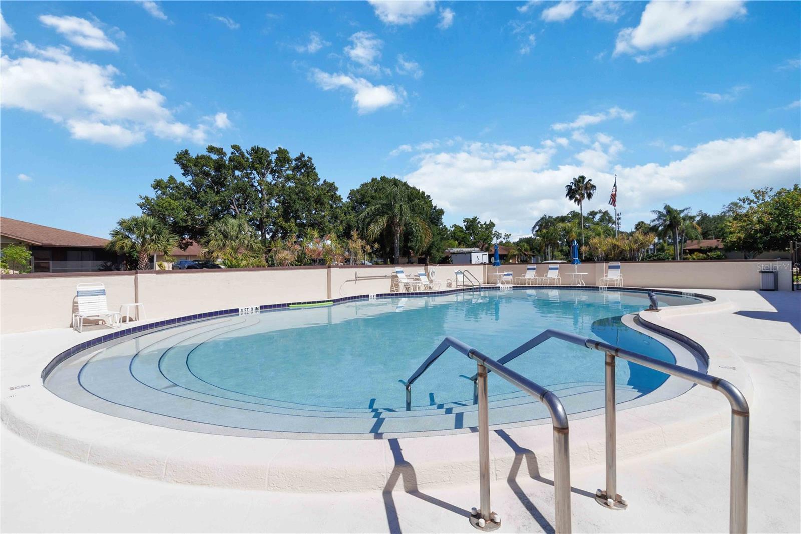 HERITAGE VILLAGE WEST CONDOMINI - Residential