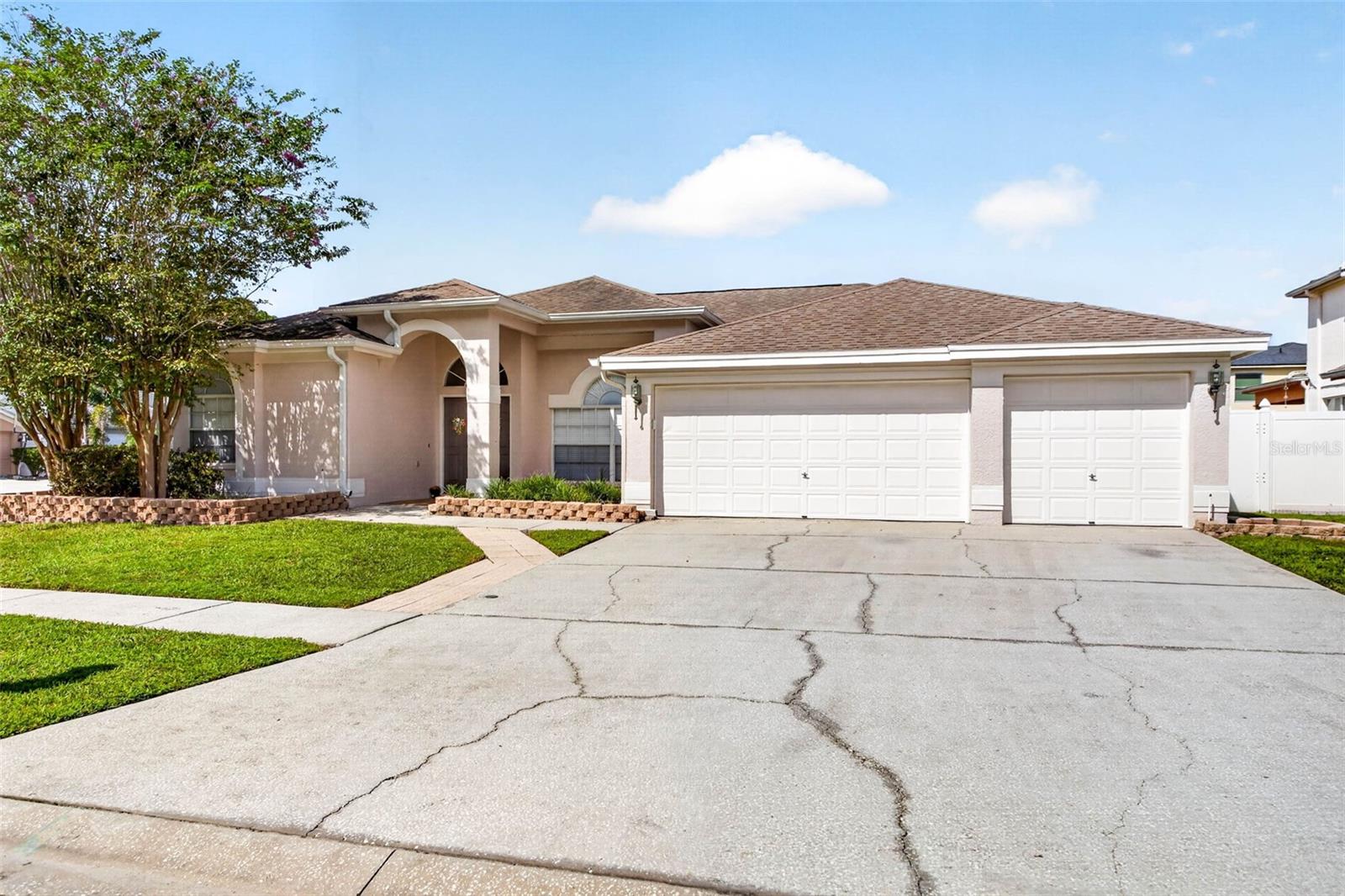 10007 VISTA POINTE DRIVE