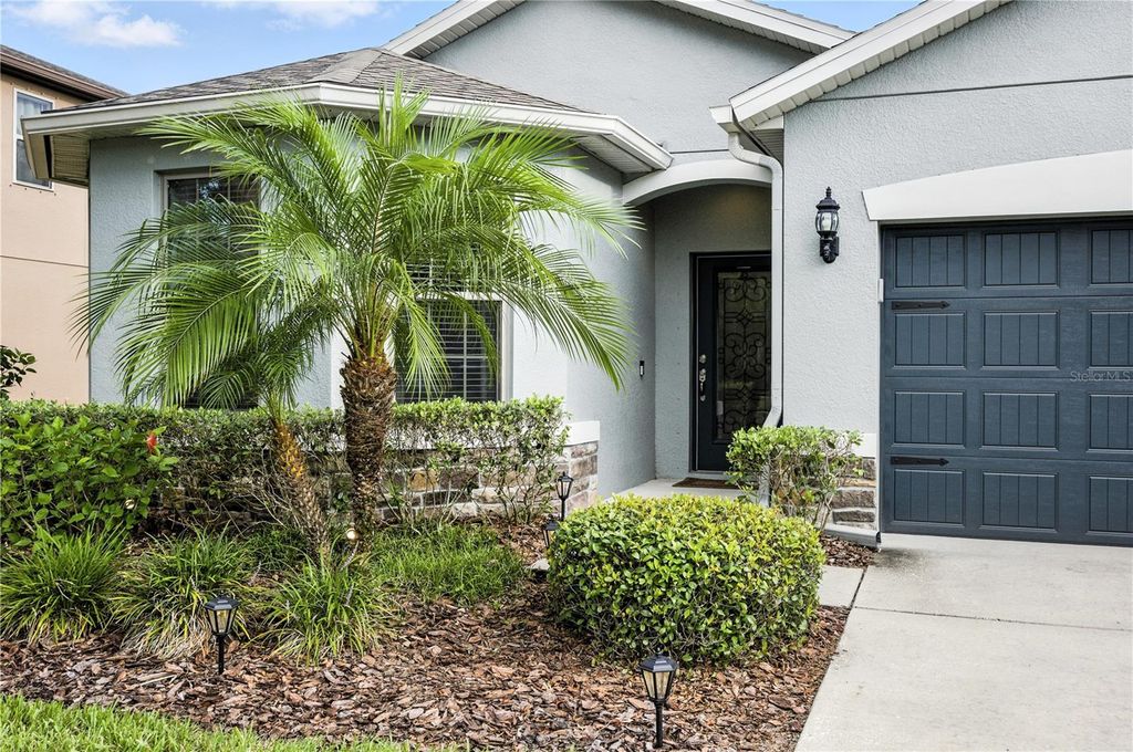 Photo of 3025 Winglewood Circle, Lutz, FL 33558 (MLS # TB8399945)