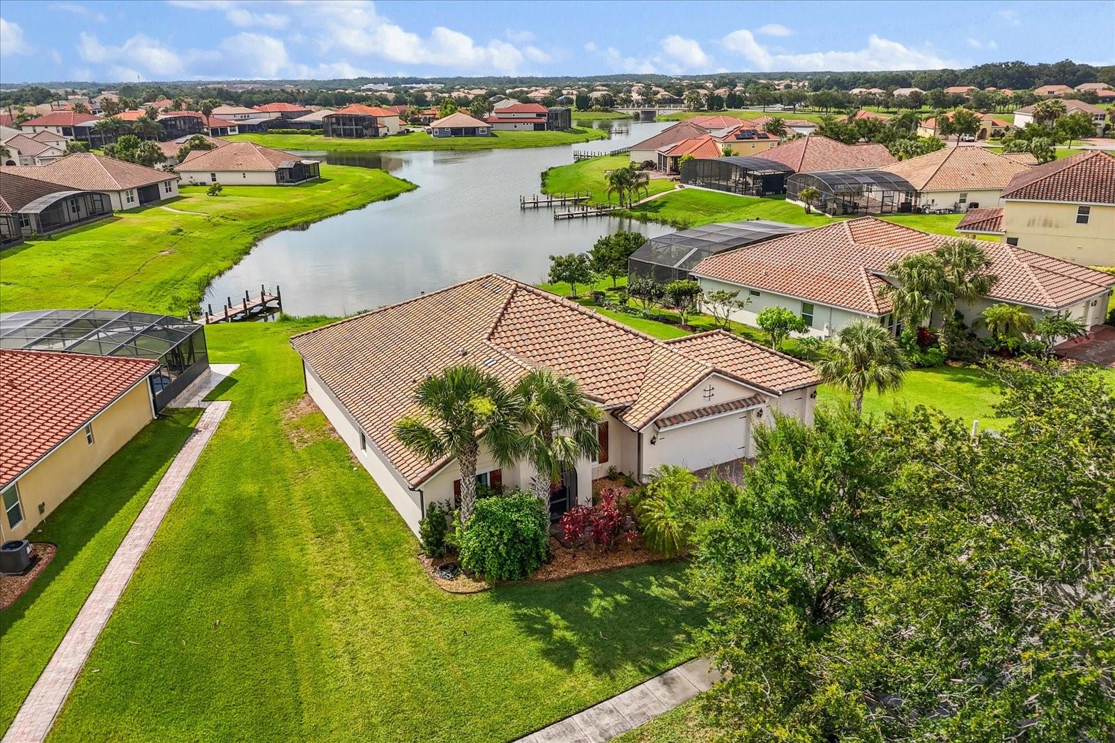 3847 SHORESIDE DRIVE