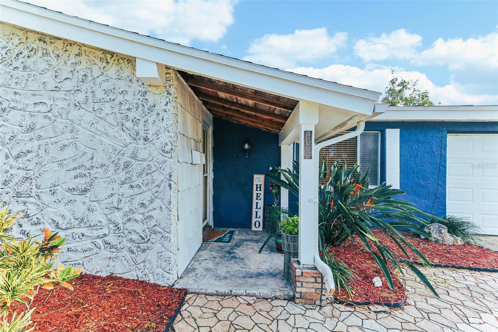 4004 CLAREMONT DRIVE
