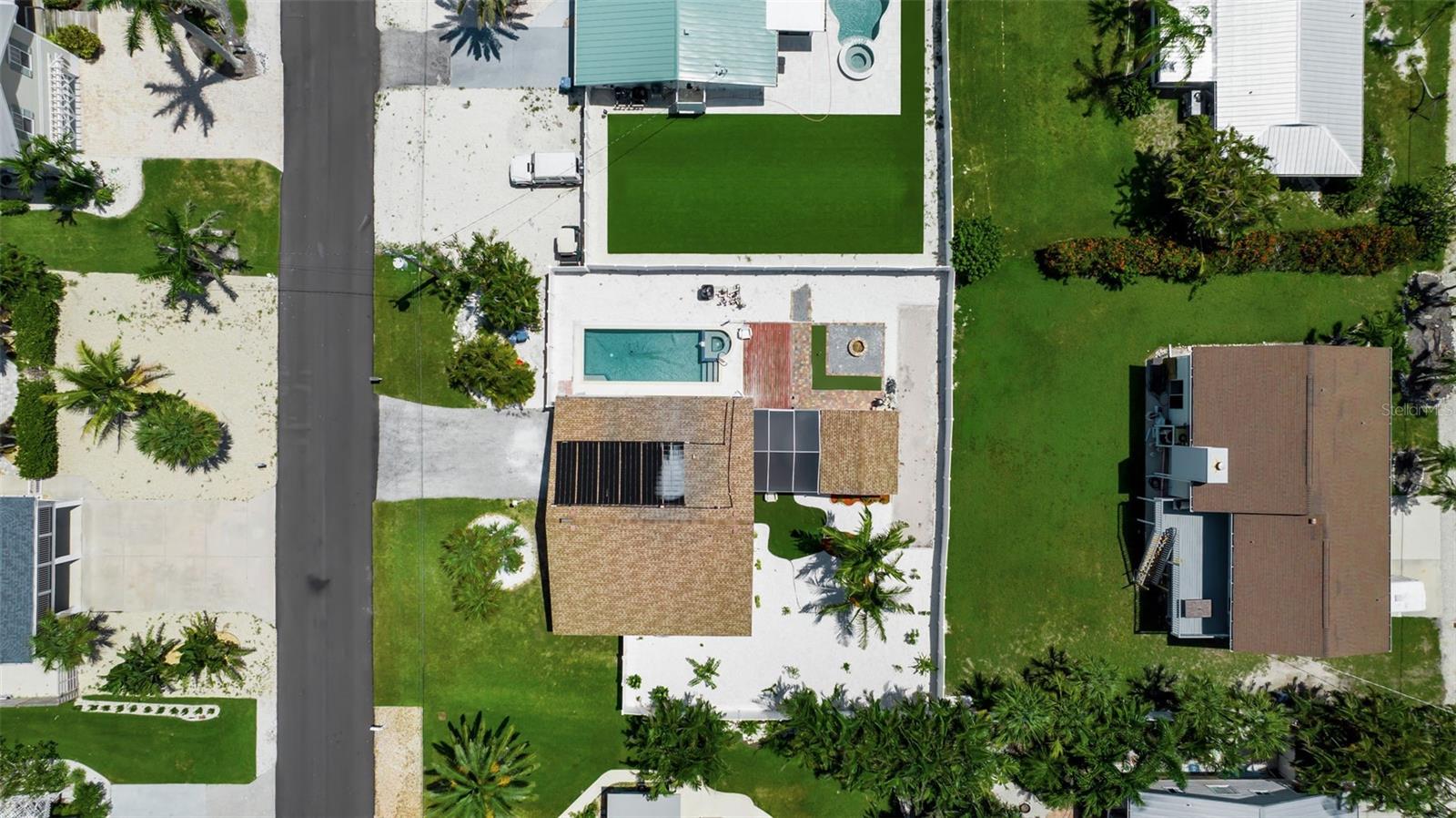 HOLMES BEACH 34TH UNIT - Residential