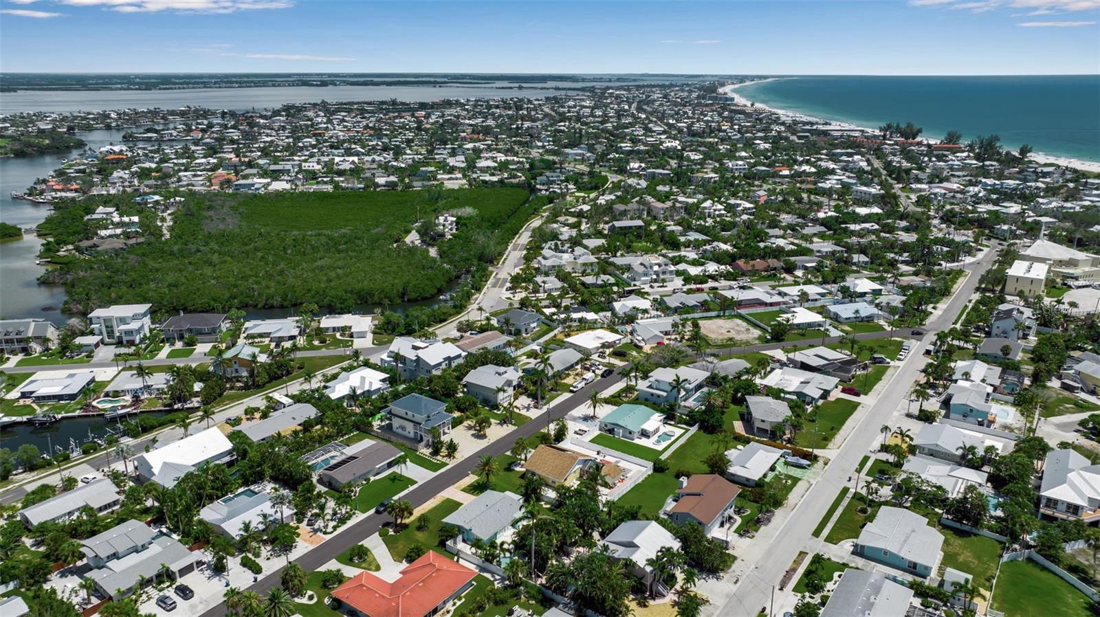 HOLMES BEACH 34TH UNIT - Residential