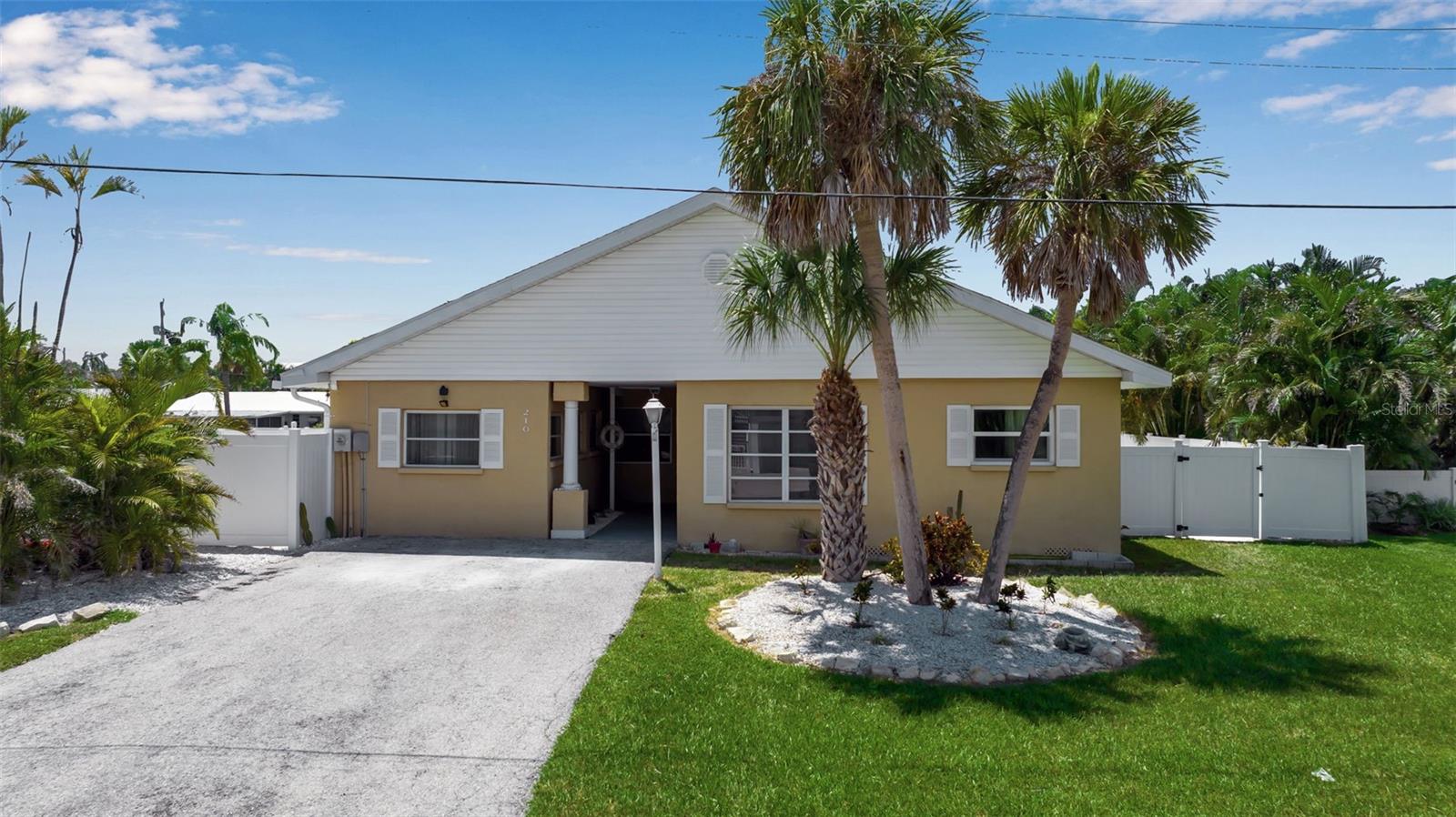One or more photo(s) has been virtually staged. Pool Home on Anna Maria Island
Just steps from the Gulf of Mexico, this 2-bedroom, 2-bath coastal cottage offers 1,200 sq ft of living space on a 9,000 sq ft lot. Enjoy your private pool surrounded by island breezes, or stroll to Holmes Beach, boutique shops, and dining. Whether you’re seeking a full-time residence, vacation getaway, or investment property, this home delivers the best of Anna Maria Island living.