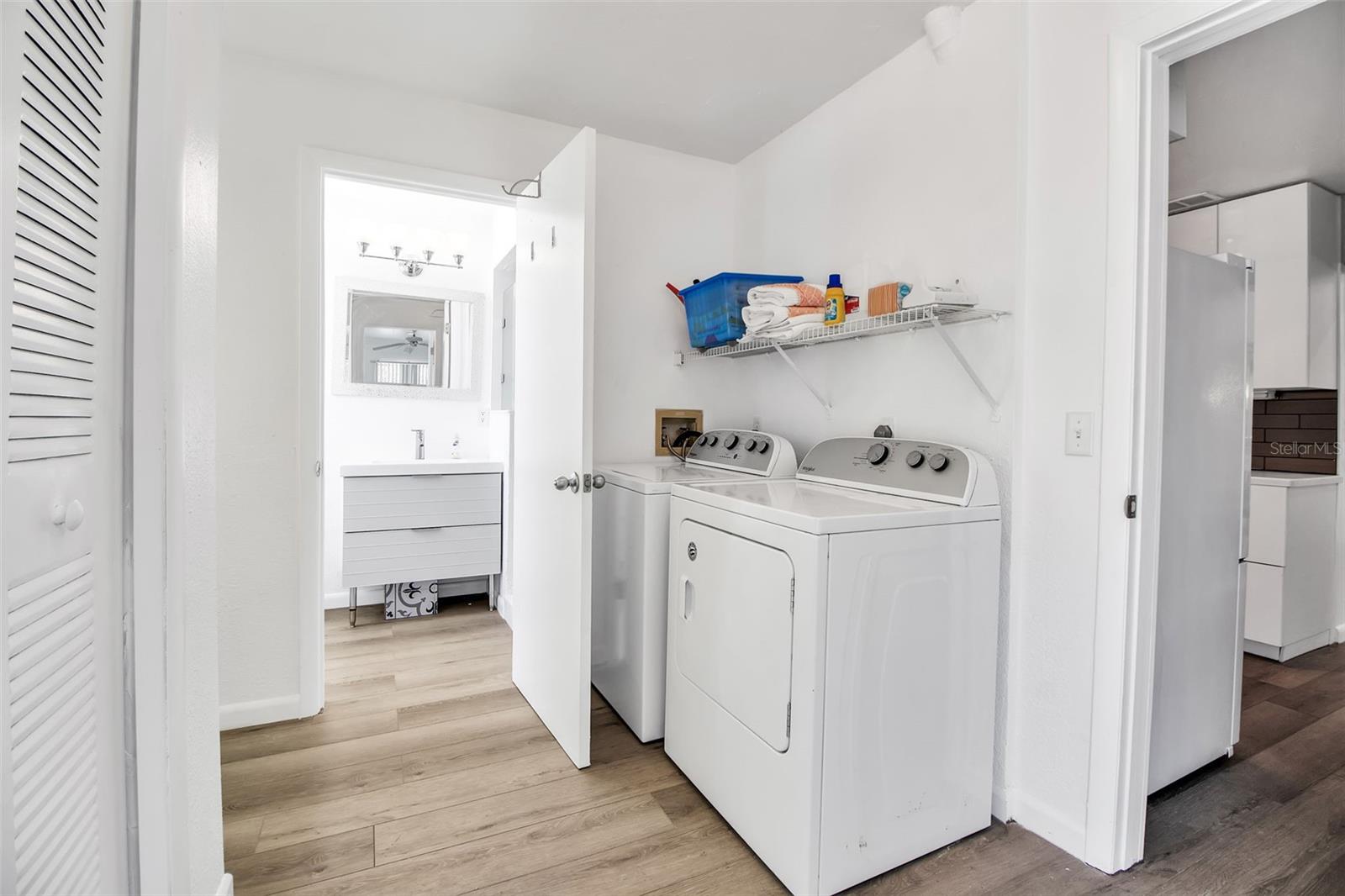 HOLMES BEACH 34TH UNIT - Residential