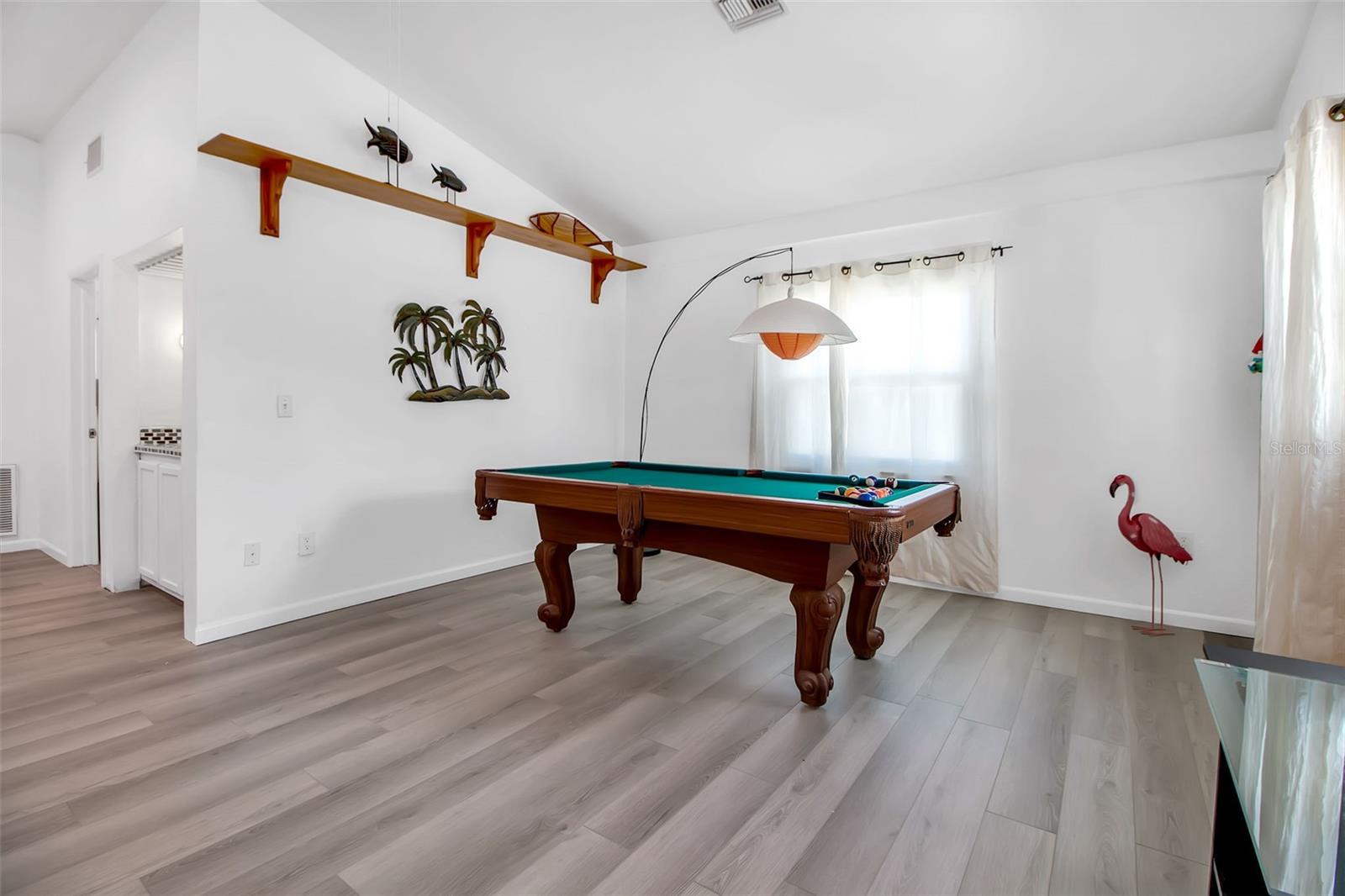 HOLMES BEACH 34TH UNIT - Residential