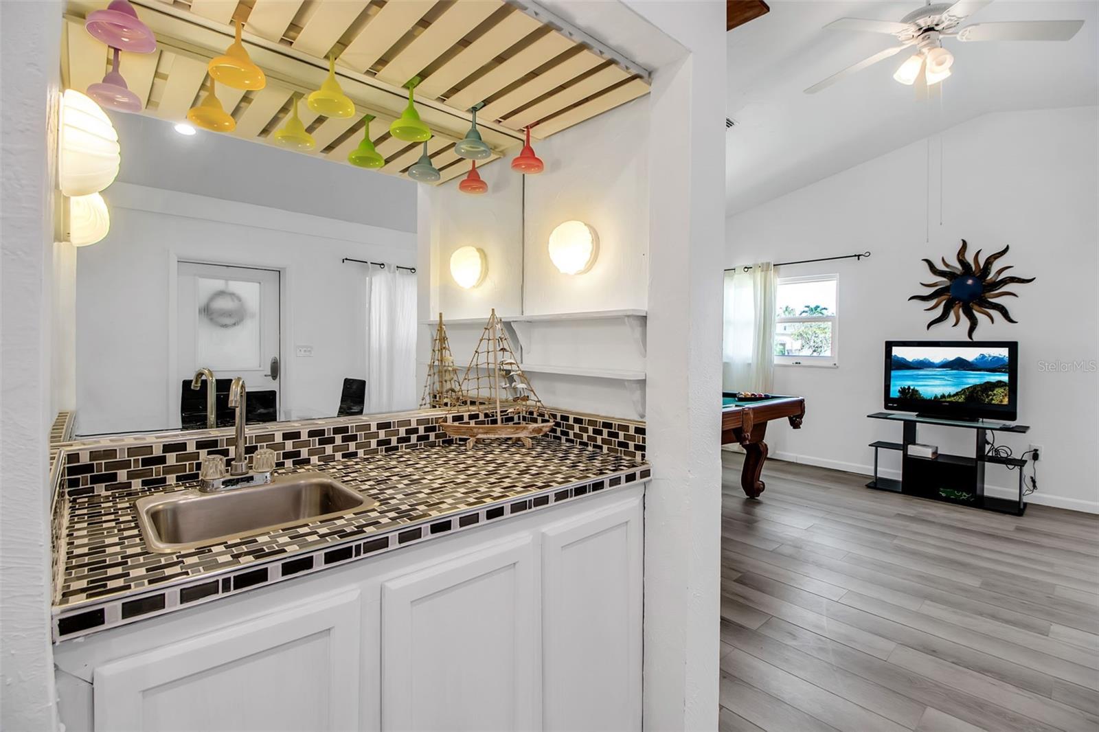 HOLMES BEACH 34TH UNIT - Residential