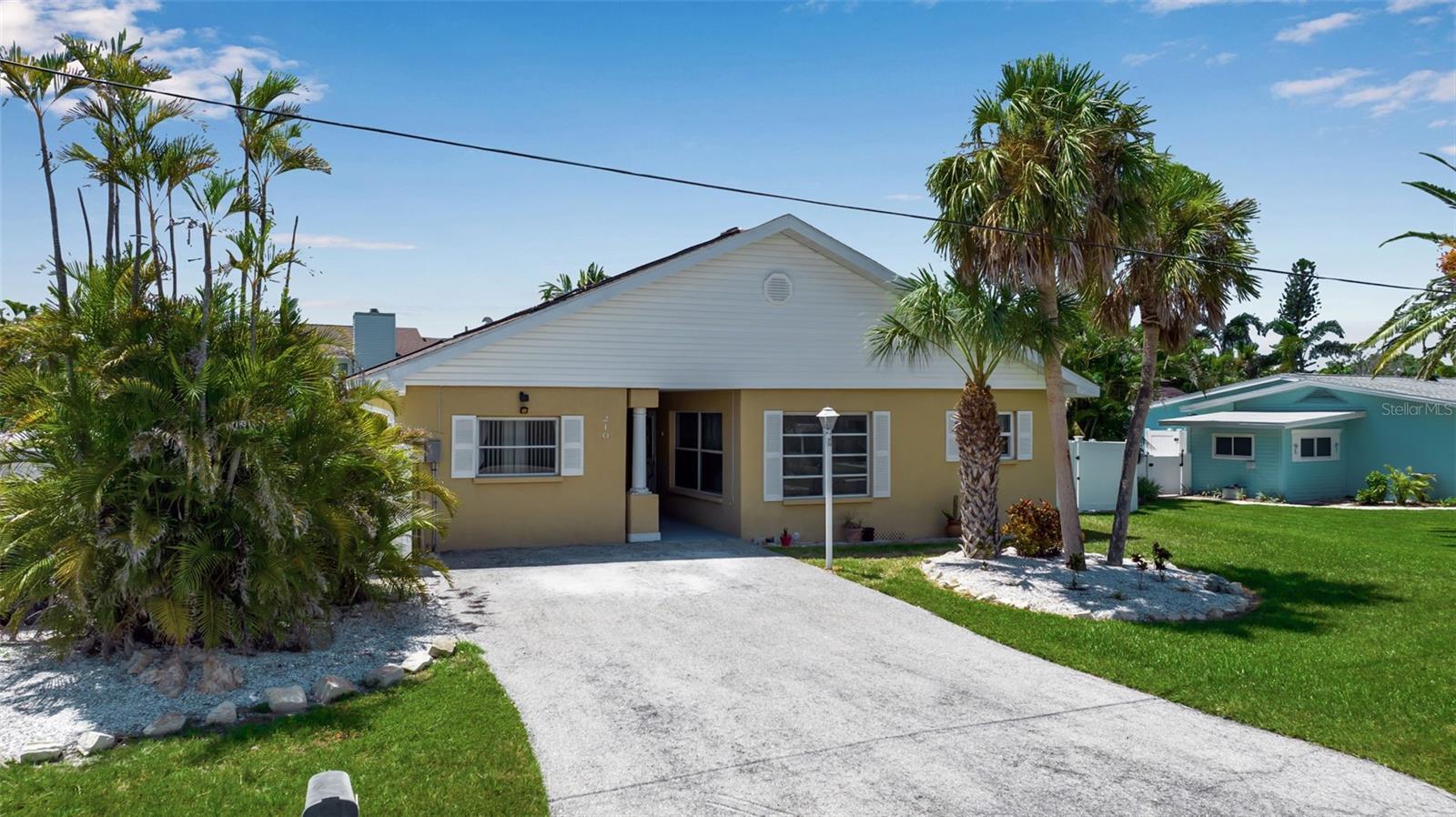 HOLMES BEACH 34TH UNIT - Residential