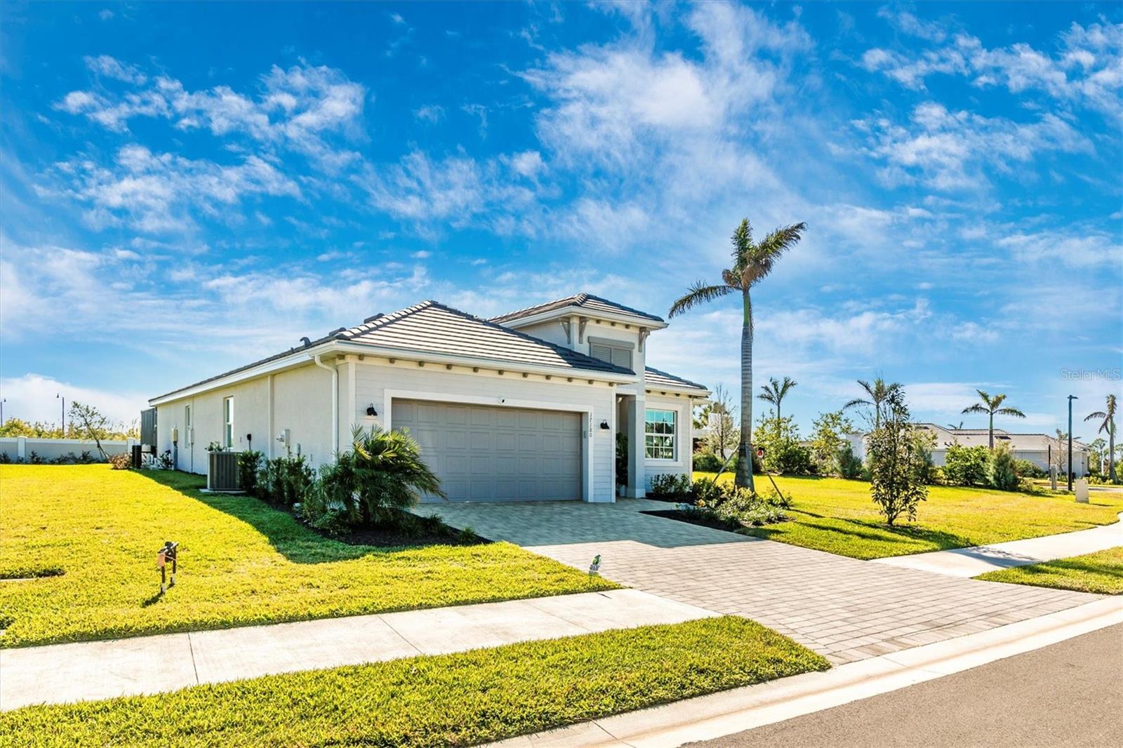 WELLEN PARK GOLF & COUNTRY CLUB - Residential Lease