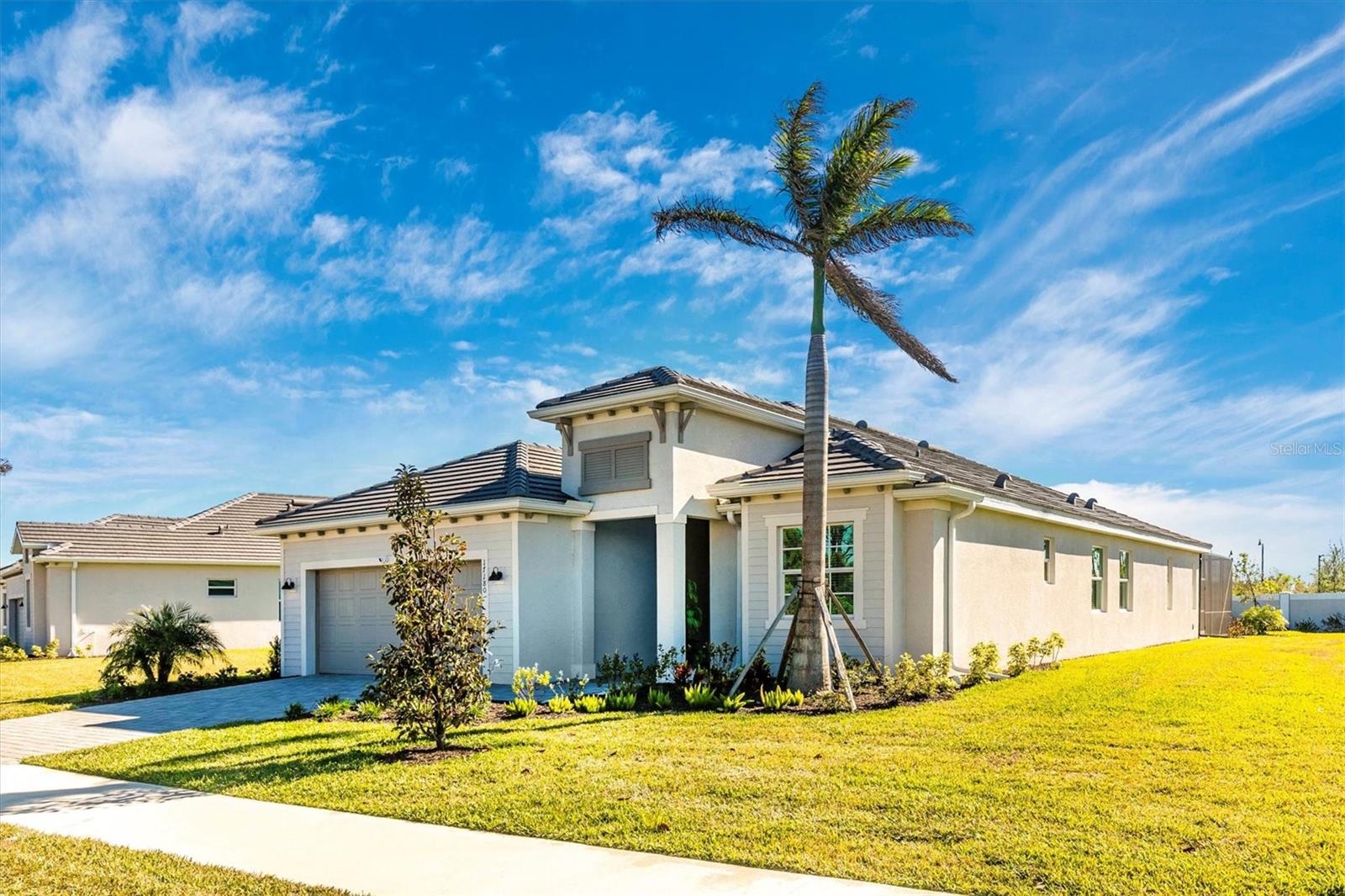 WELLEN PARK GOLF & COUNTRY CLUB - Residential Lease