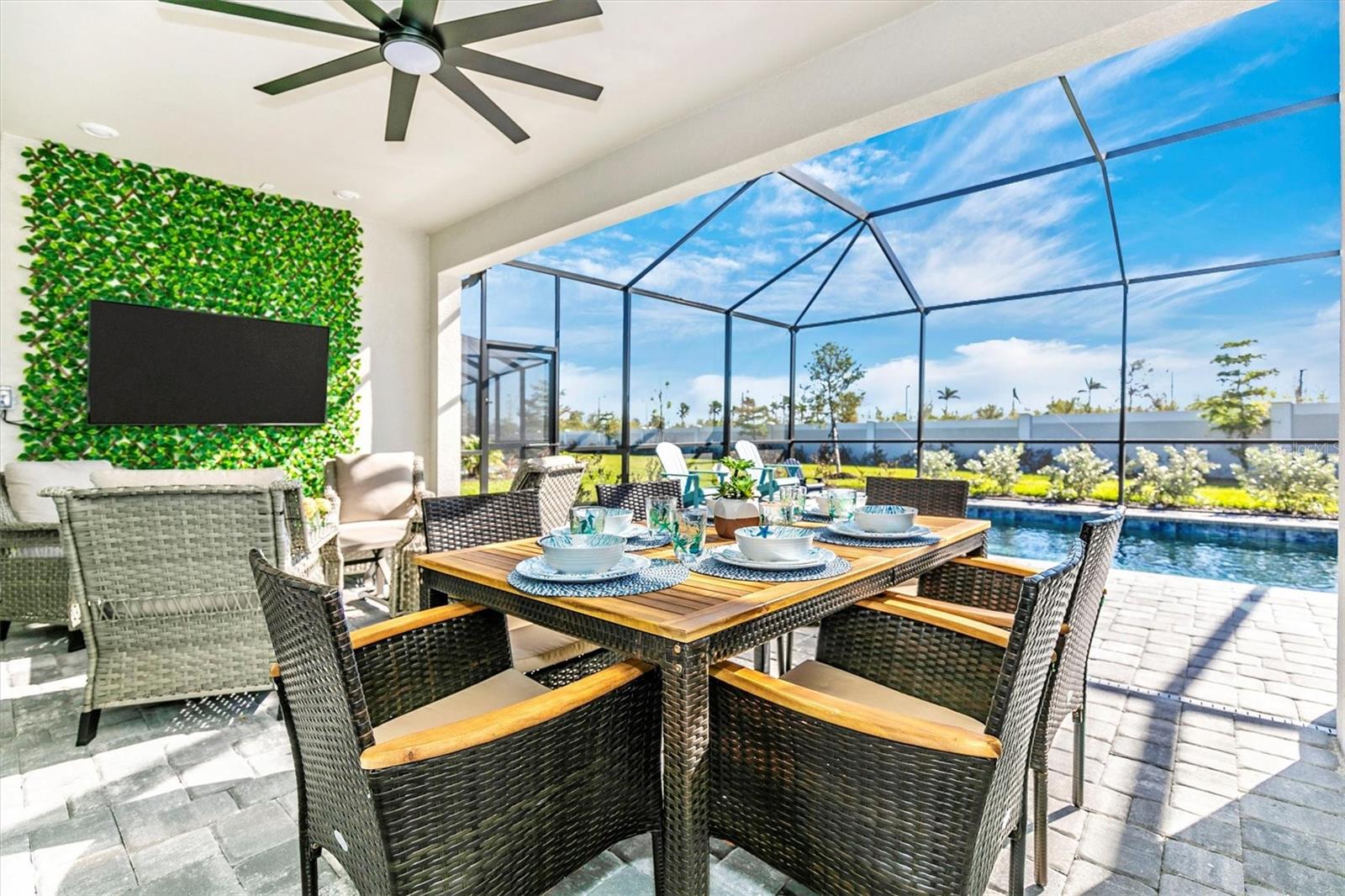 WELLEN PARK GOLF & COUNTRY CLUB - Residential Lease