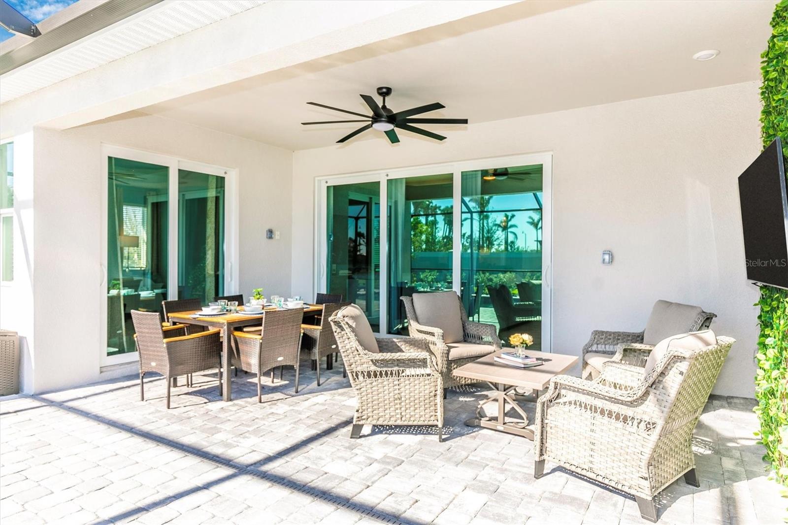 WELLEN PARK GOLF & COUNTRY CLUB - Residential Lease