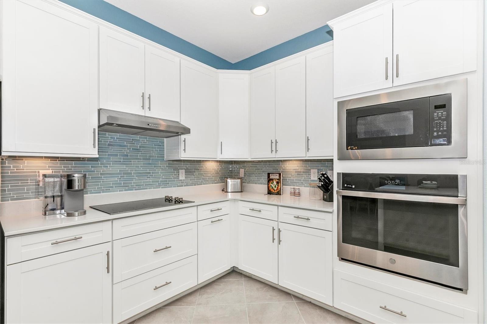 WELLEN PARK GOLF & COUNTRY CLUB - Residential Lease