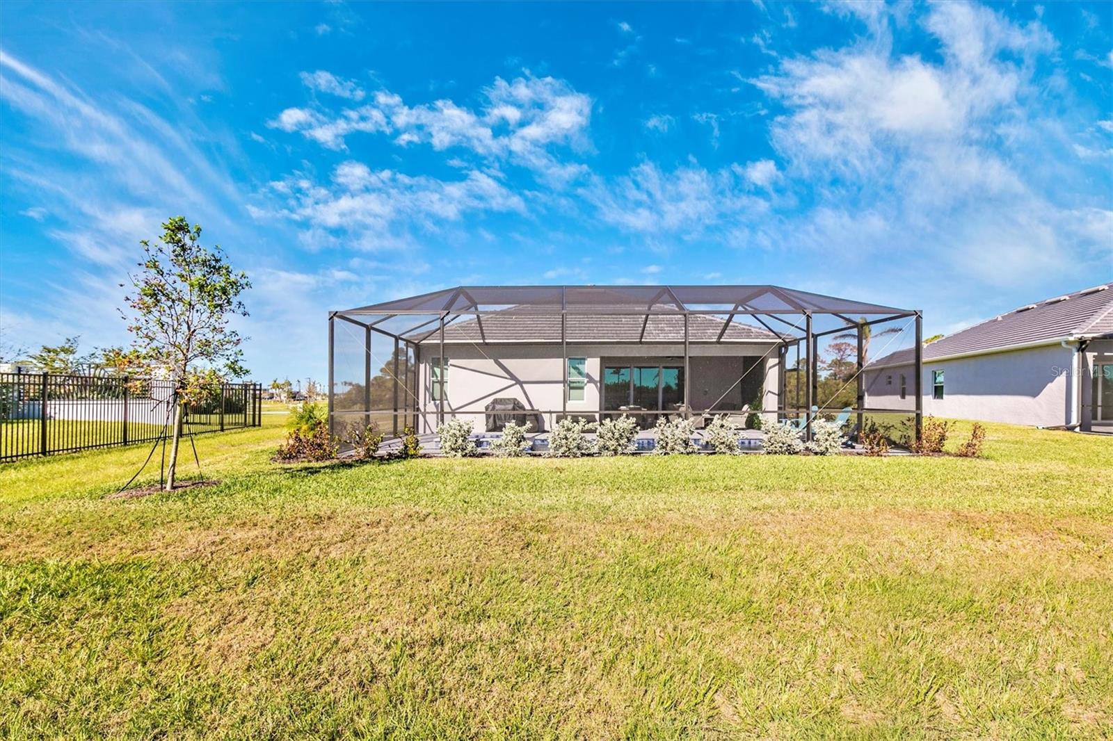 WELLEN PARK GOLF & COUNTRY CLUB - Residential Lease