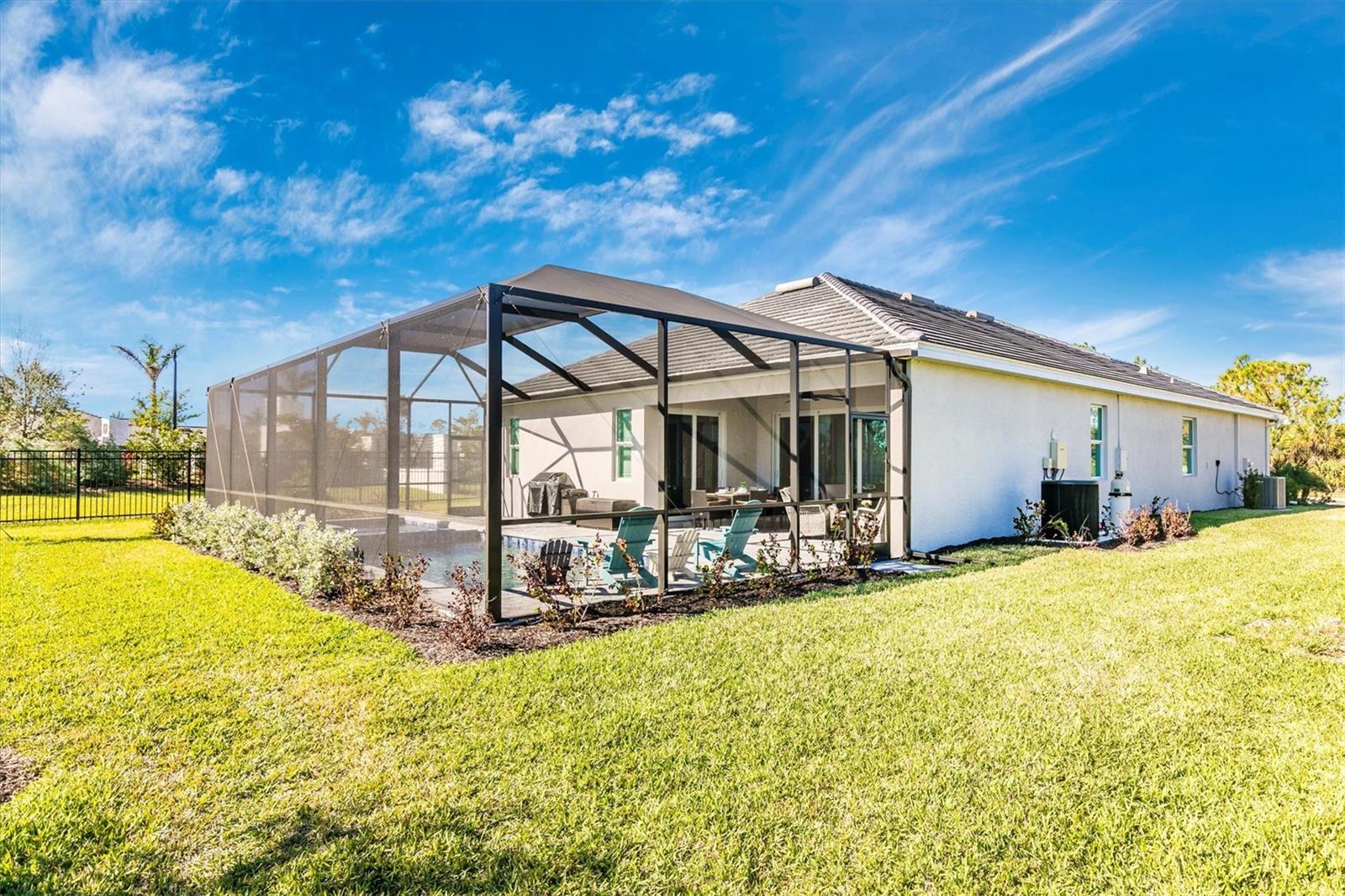 WELLEN PARK GOLF & COUNTRY CLUB - Residential Lease