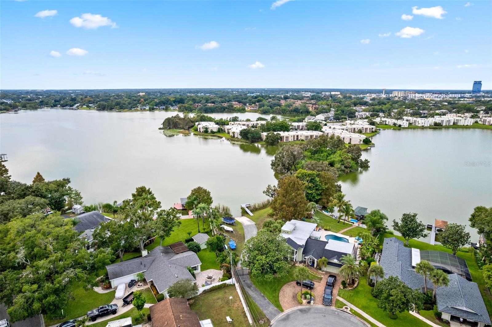 HIDDEN HARBOUR - Residential