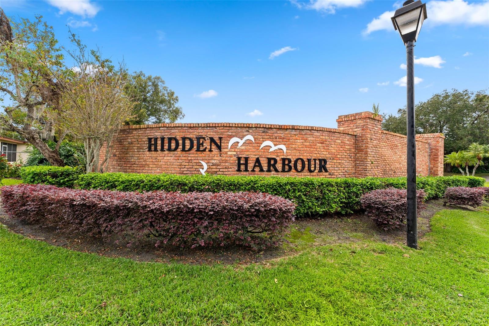 HIDDEN HARBOUR - Residential