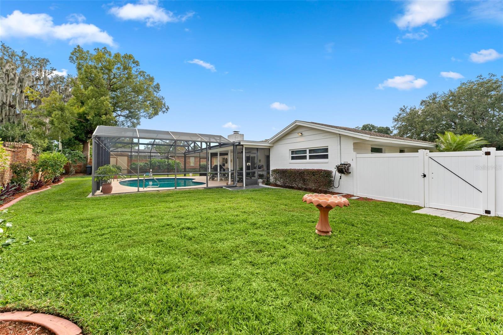 HIDDEN HARBOUR - Residential