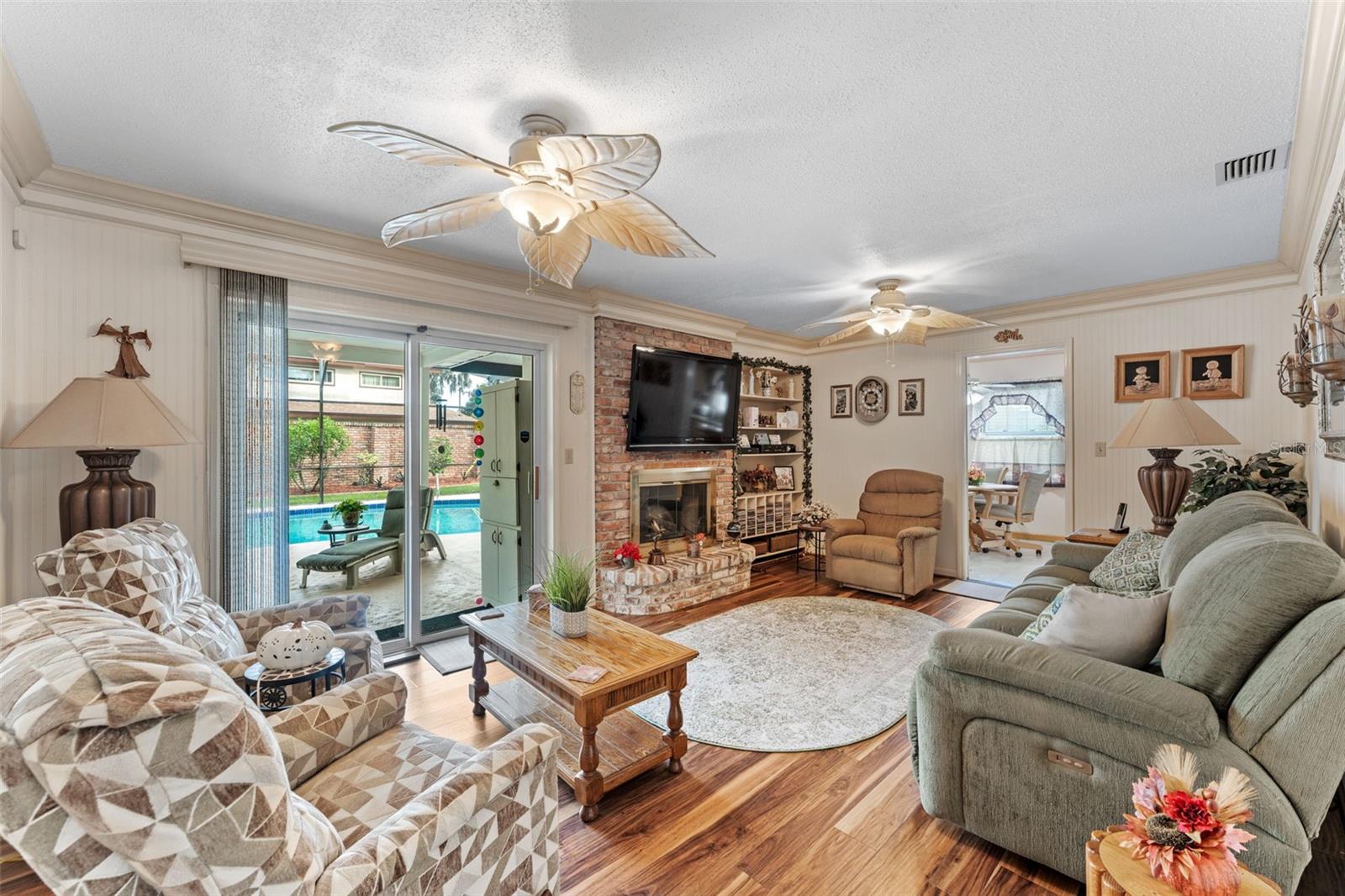 HIDDEN HARBOUR - Residential