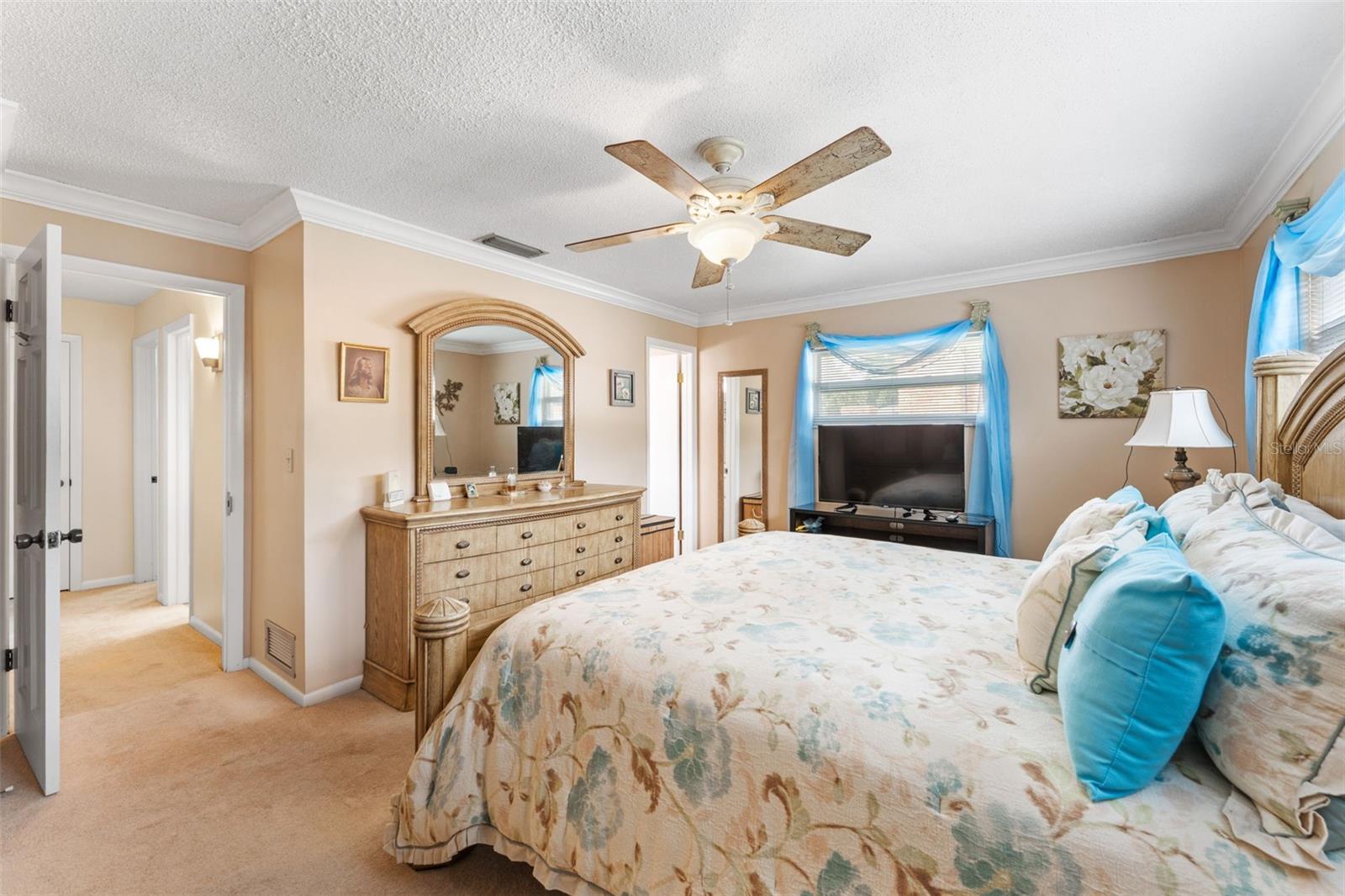 HIDDEN HARBOUR - Residential