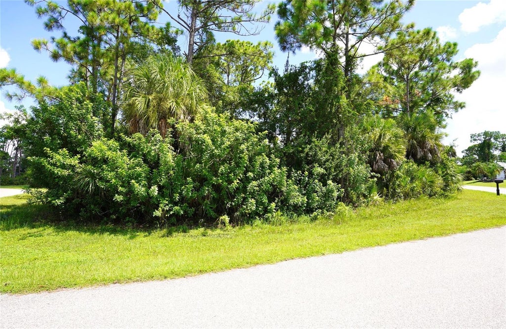 Photo of 13275 Finkle Avenue, Port Charlotte, FL 33981 (MLS # C7530588)