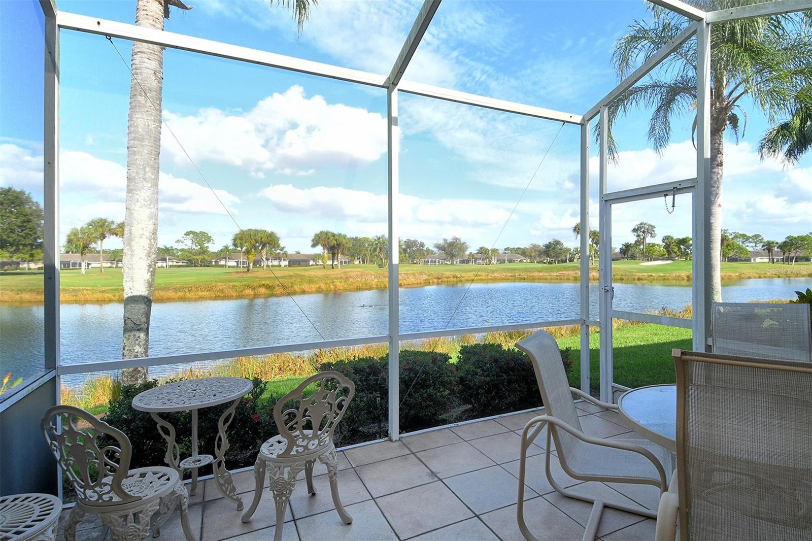 HERITAGE OAKS GOLF & COUNTRY CLUB - Residential