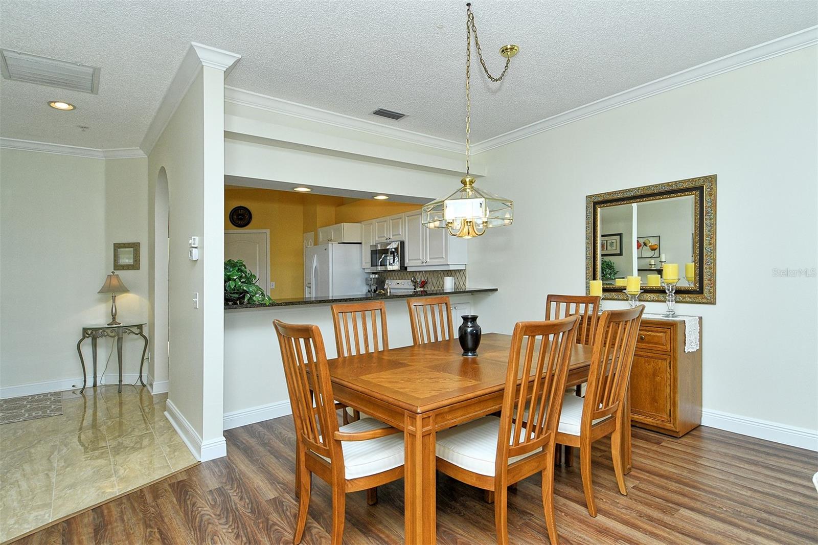 HERITAGE OAKS GOLF & COUNTRY CLUB - Residential