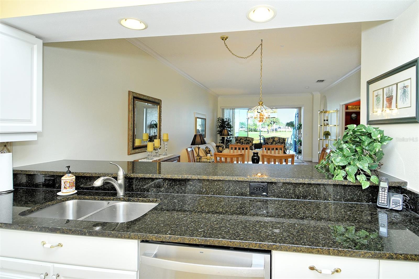 HERITAGE OAKS GOLF & COUNTRY CLUB - Residential