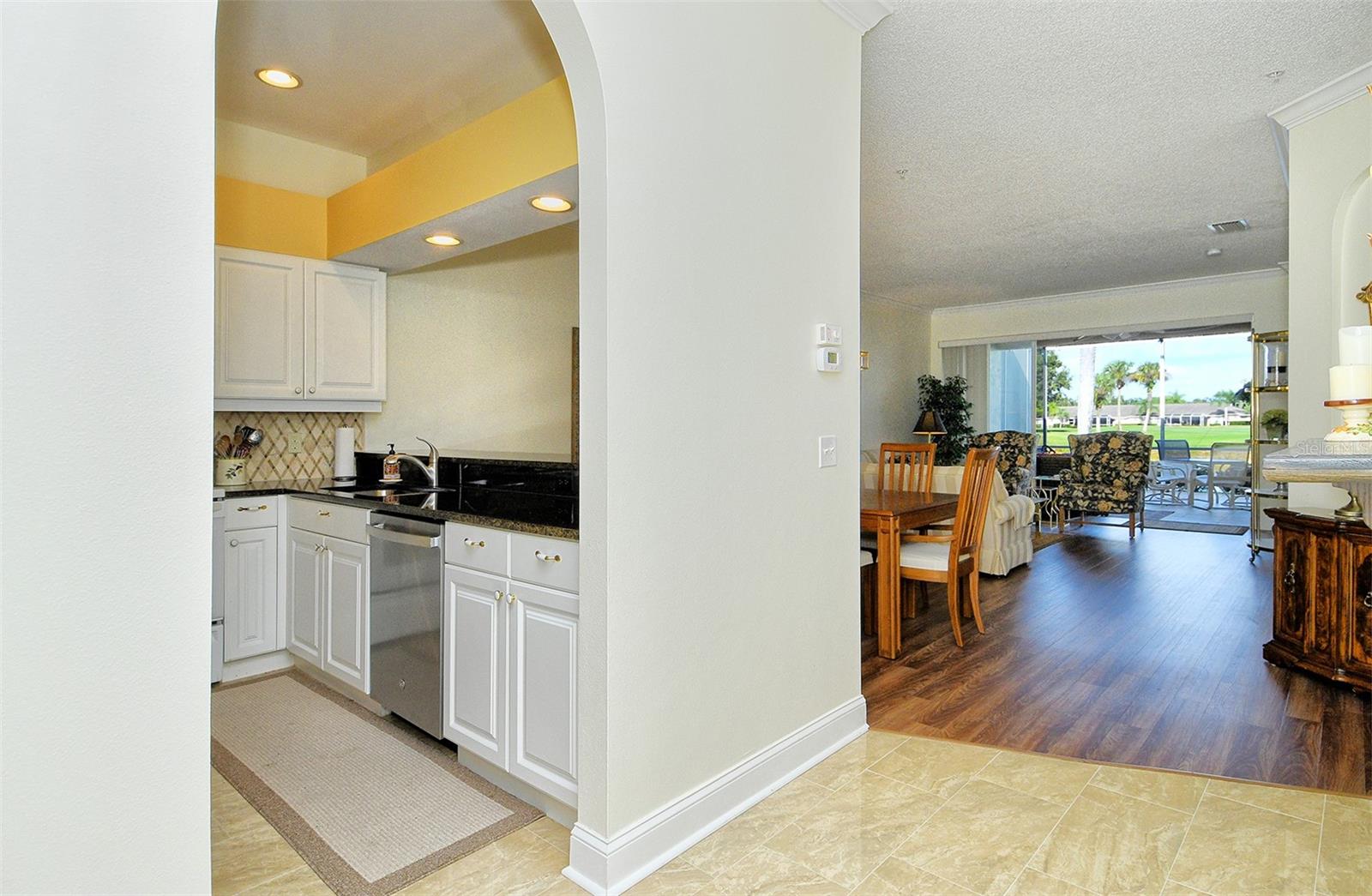 HERITAGE OAKS GOLF & COUNTRY CLUB - Residential