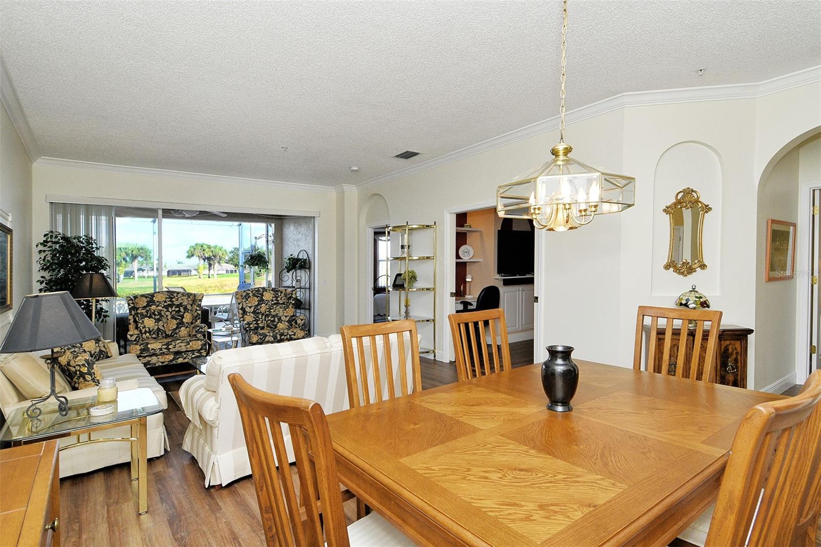 HERITAGE OAKS GOLF & COUNTRY CLUB - Residential