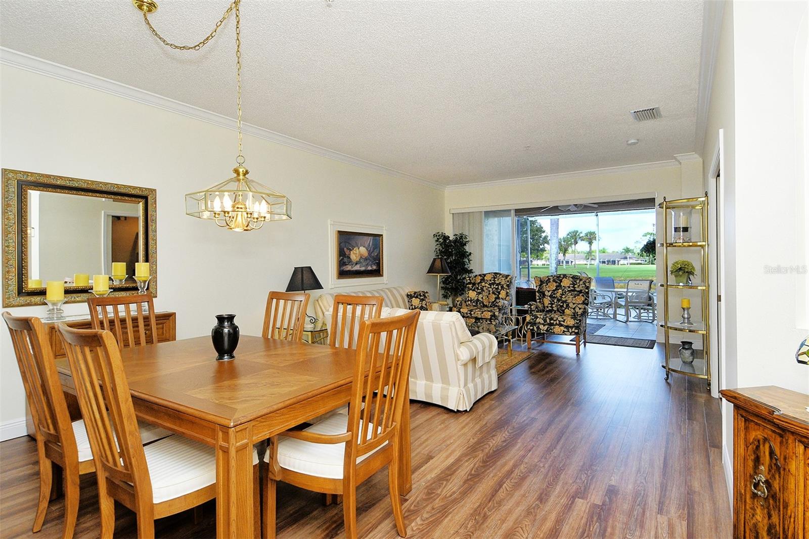 HERITAGE OAKS GOLF & COUNTRY CLUB - Residential