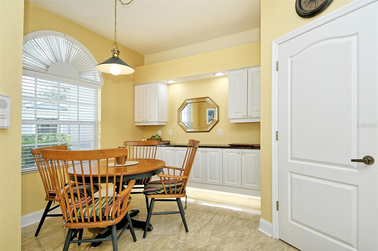 HERITAGE OAKS GOLF & COUNTRY CLUB - Residential