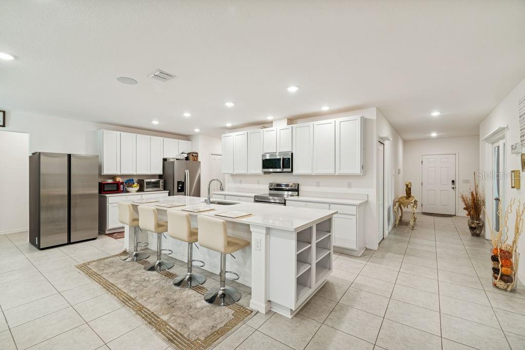 ROYAL HIGHLANDS UNIT 8 - Residential