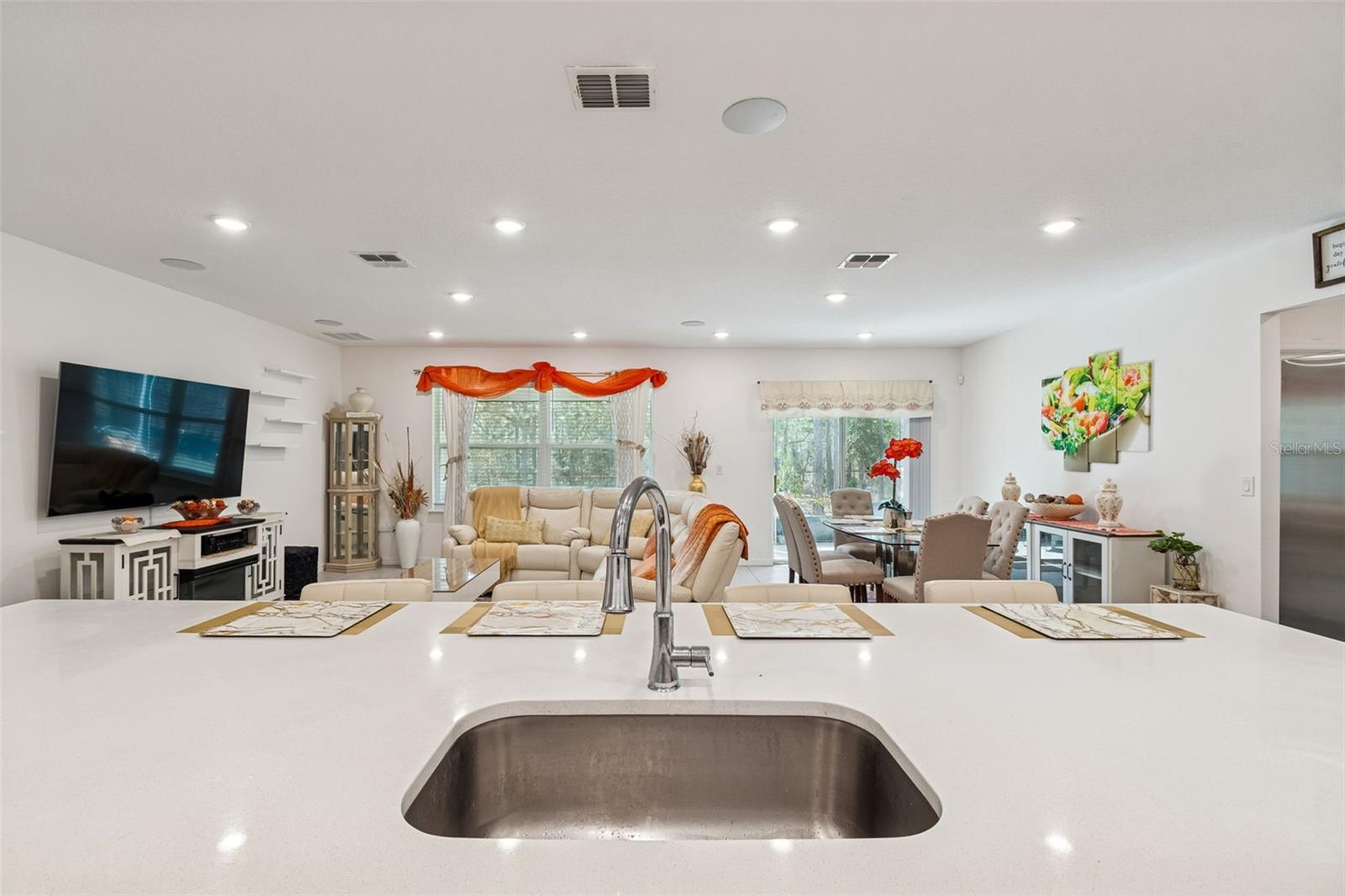 ROYAL HIGHLANDS UNIT 8 - Residential