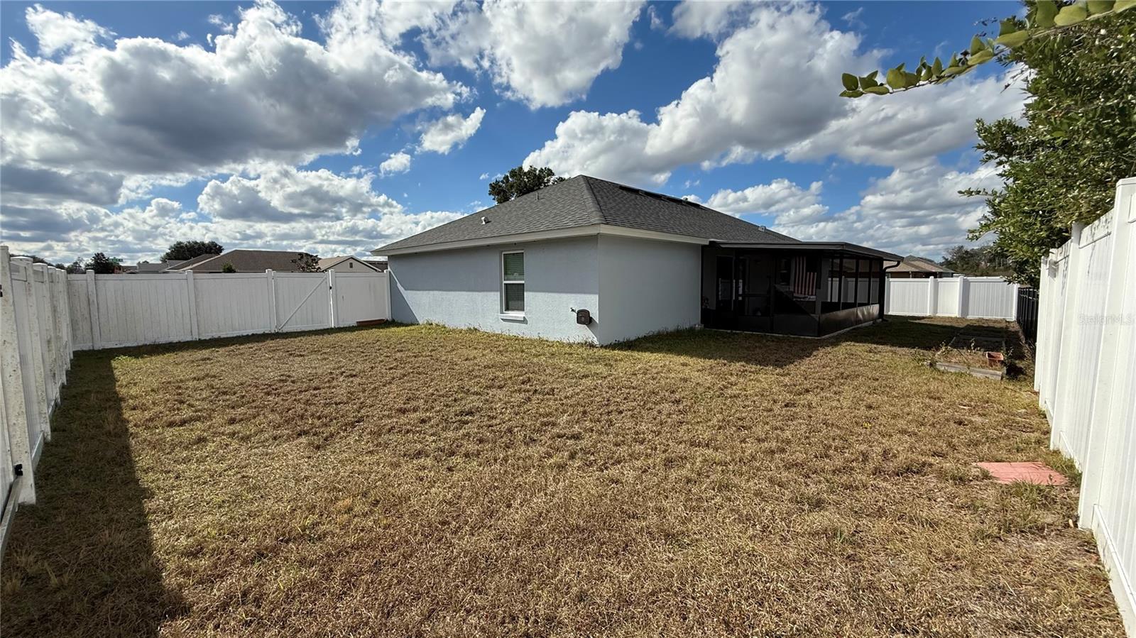 MARION OAKS UN 2 - Residential