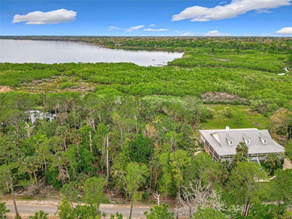 Photo of 1364 Sioux Trail, Deltona, FL 32725 (MLS # V4951135)
