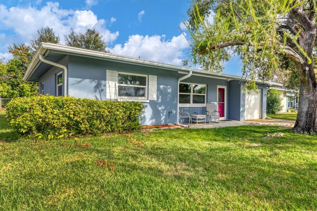 Photo of 1716 Suffolk Drive, Clearwater, FL 33756 (MLS # A4678269)