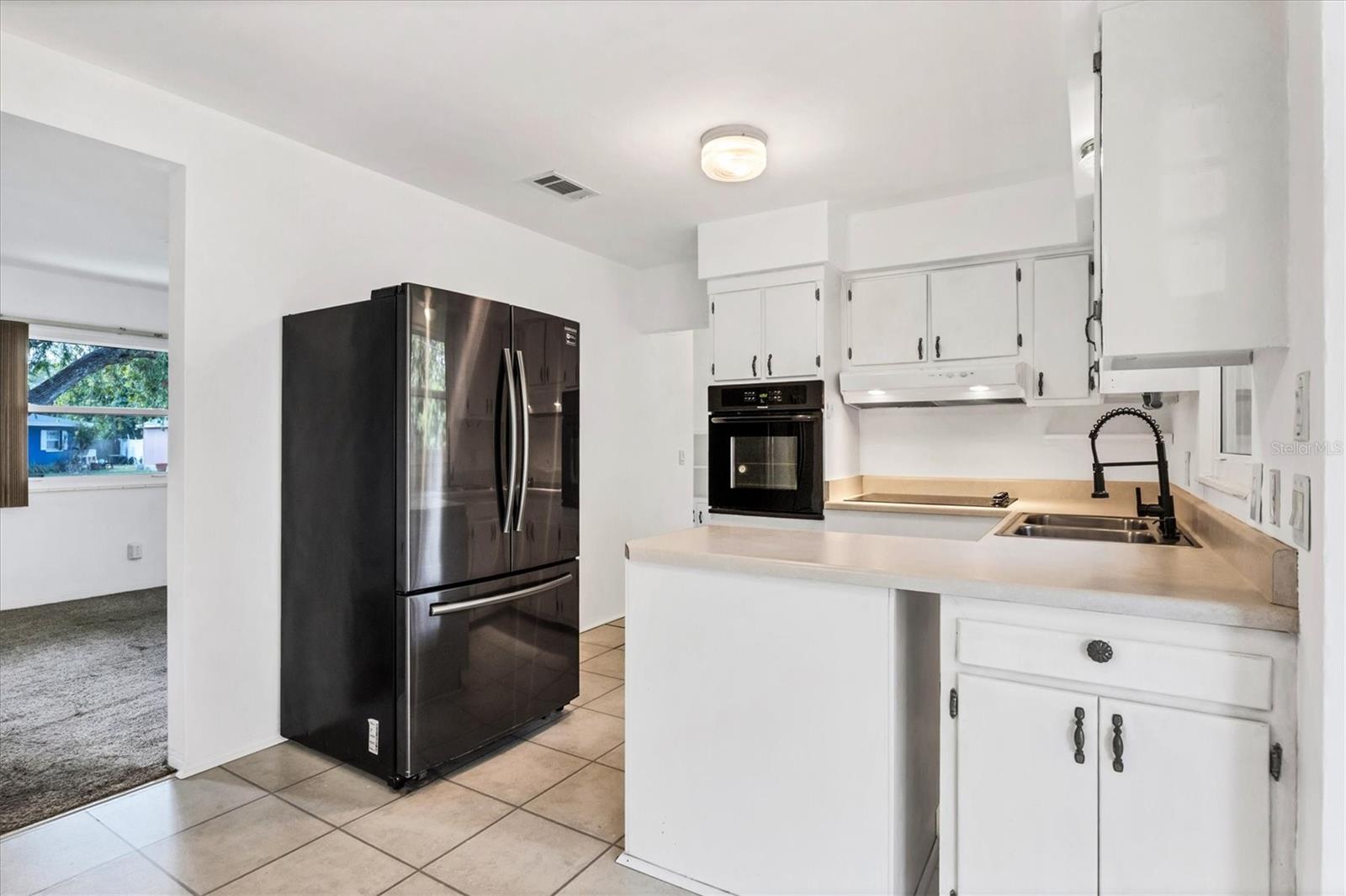 SUNSHINE GROVES - Residential