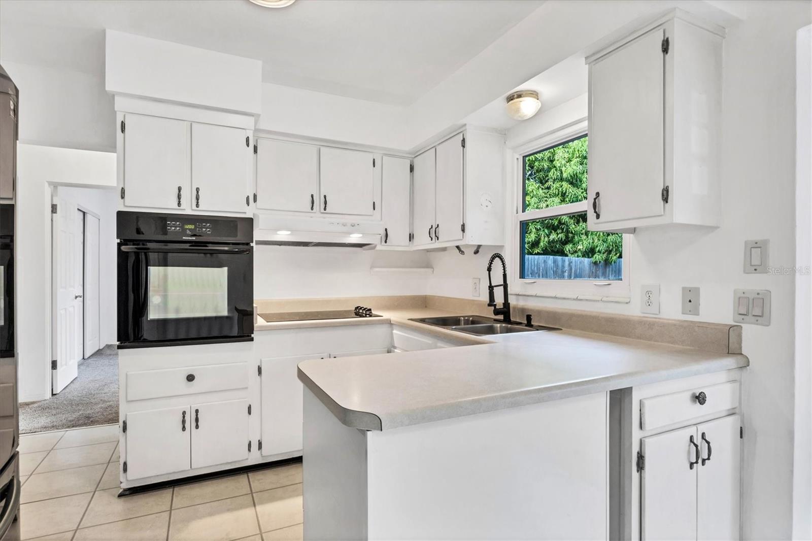 SUNSHINE GROVES - Residential