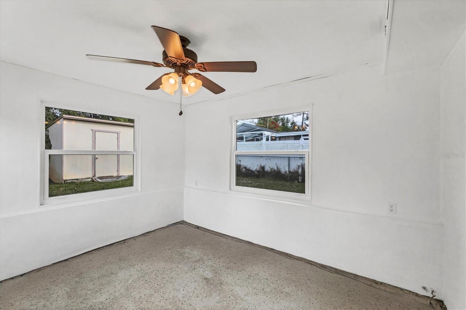 SUNSHINE GROVES - Residential