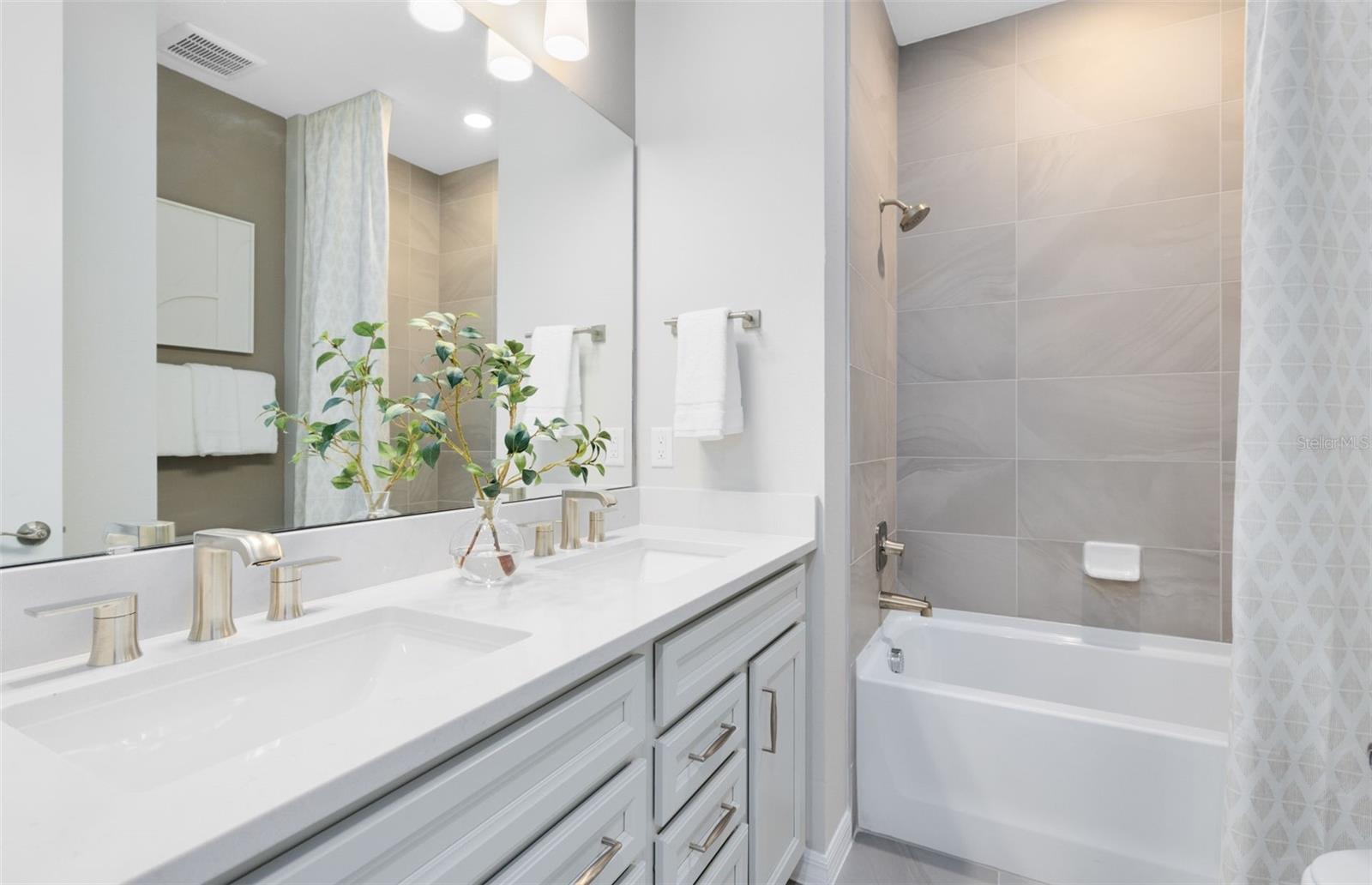 NORTH RIVER RANCH PH IIA - Residential