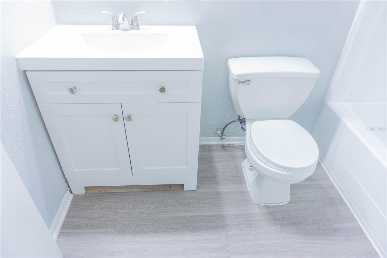 THE HAMPTONS AT BRANDON A CONDO - Residential